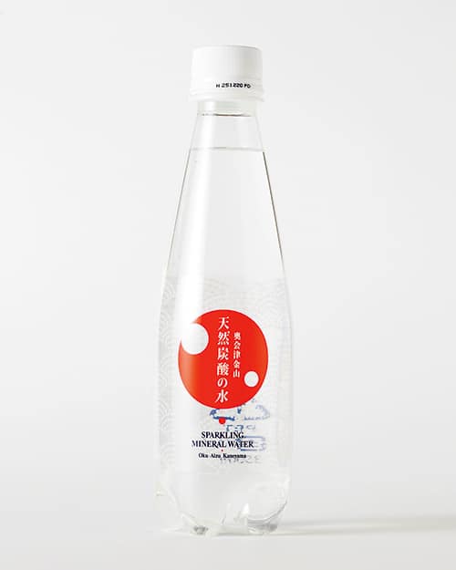「奥会津金山 天然炭酸の水」