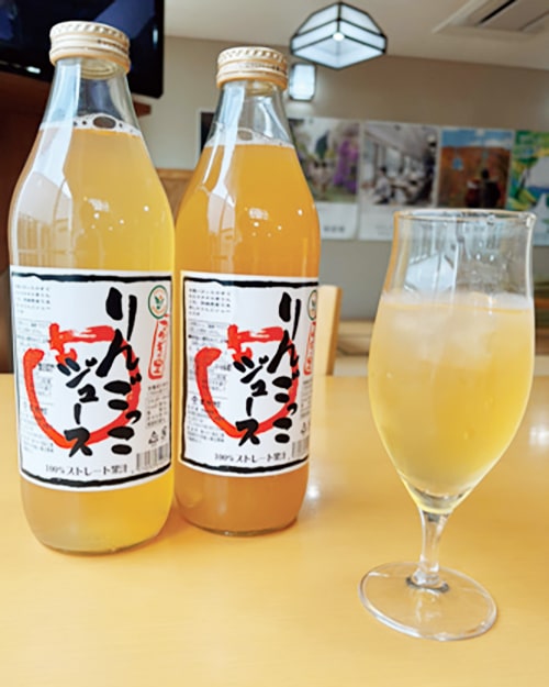 特産りんごを使った「りんごっこジュース」
