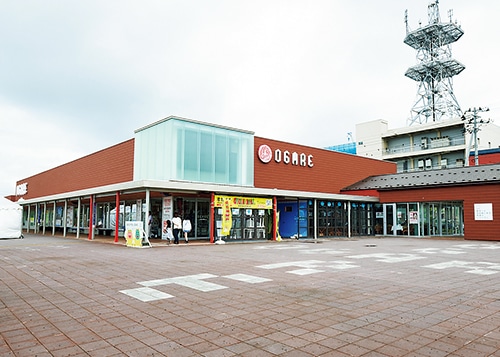 道の駅・おが「オガーレ」の外観