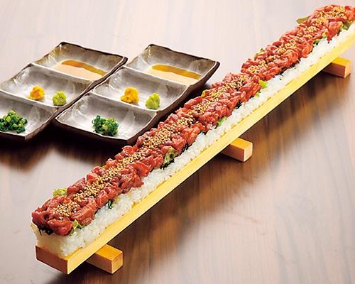 米沢牛ユッケ寿司