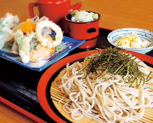 手打ち十割 天ざるそば